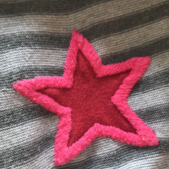 Grey striped Orly cotton sweater with pink heart embellishments - Picture 12 of 12